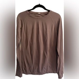 Athleta purple Momentum long sleeve top with thumb holes, size M